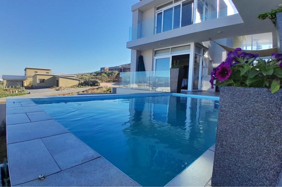 4 Bedroom Property for Sale in Yzerfontein Western Cape